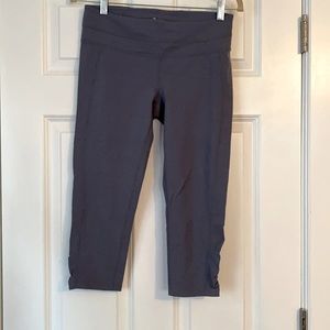 Athleta grey crop legging